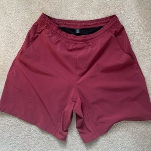 Men’s Lululemon Pacebreaker Shorts, 7” lined.